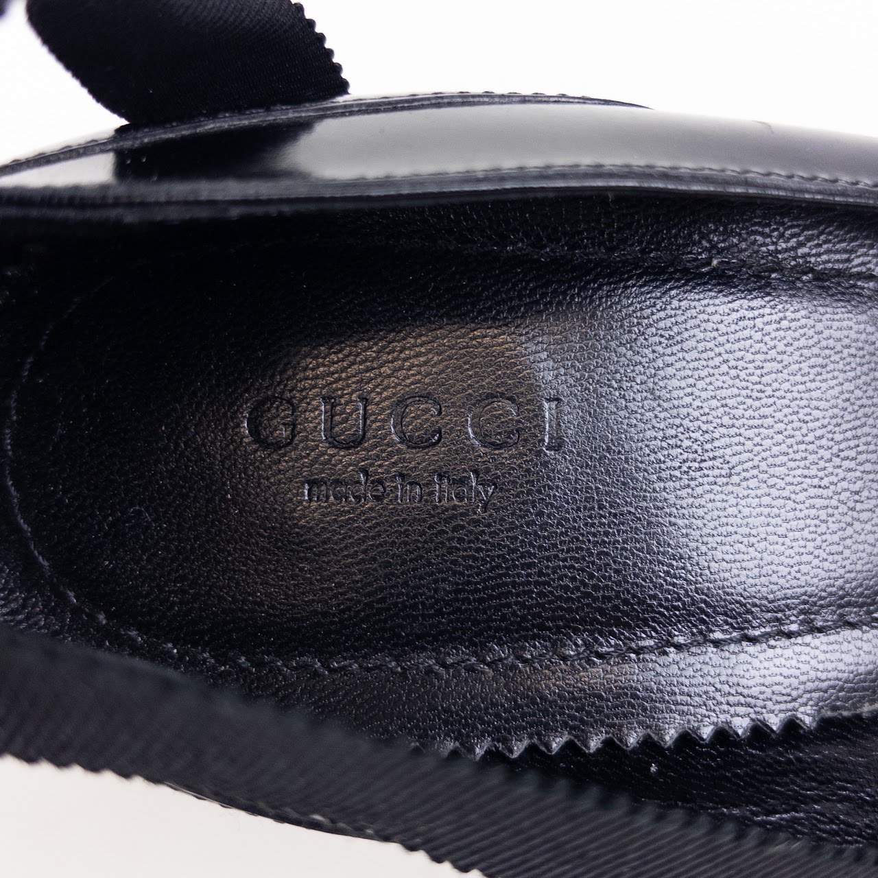 Gucci Black Runway Pumps with Ribbon Detail