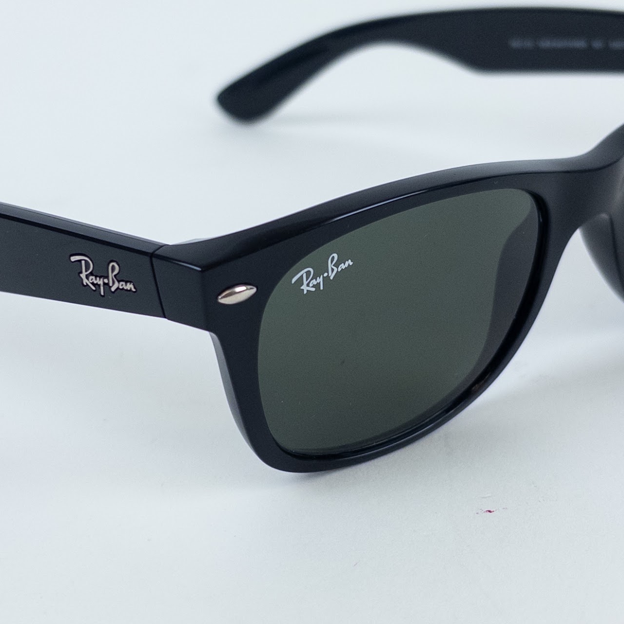 Ray-Ban New Wayfarer Sungasses