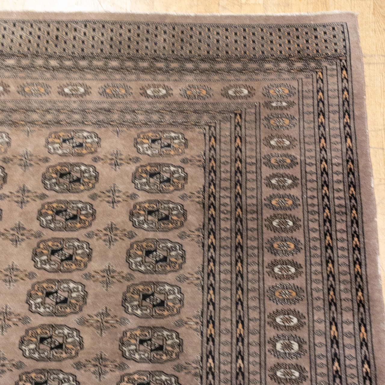 Silk Medallion Area Rug