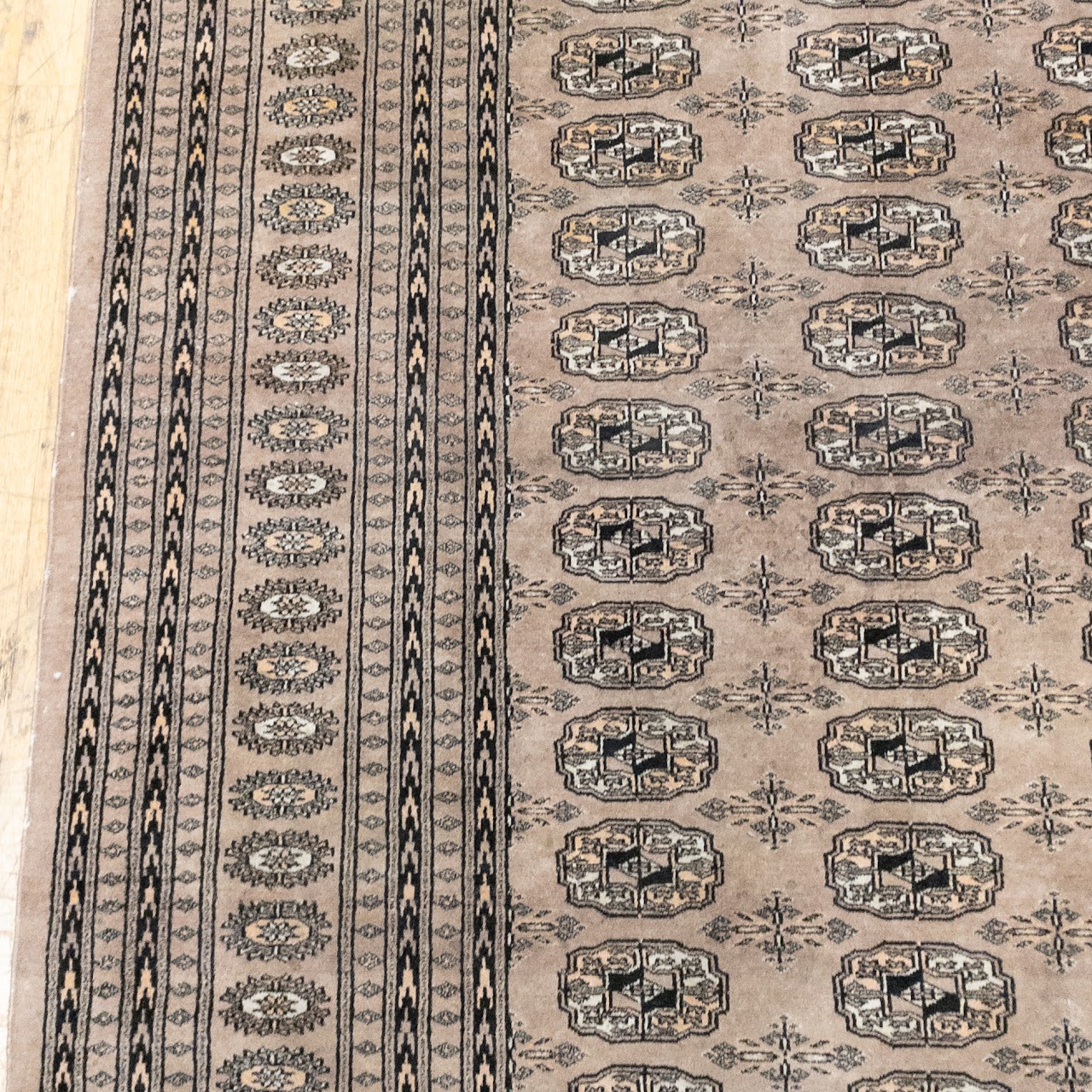 Silk Medallion Area Rug