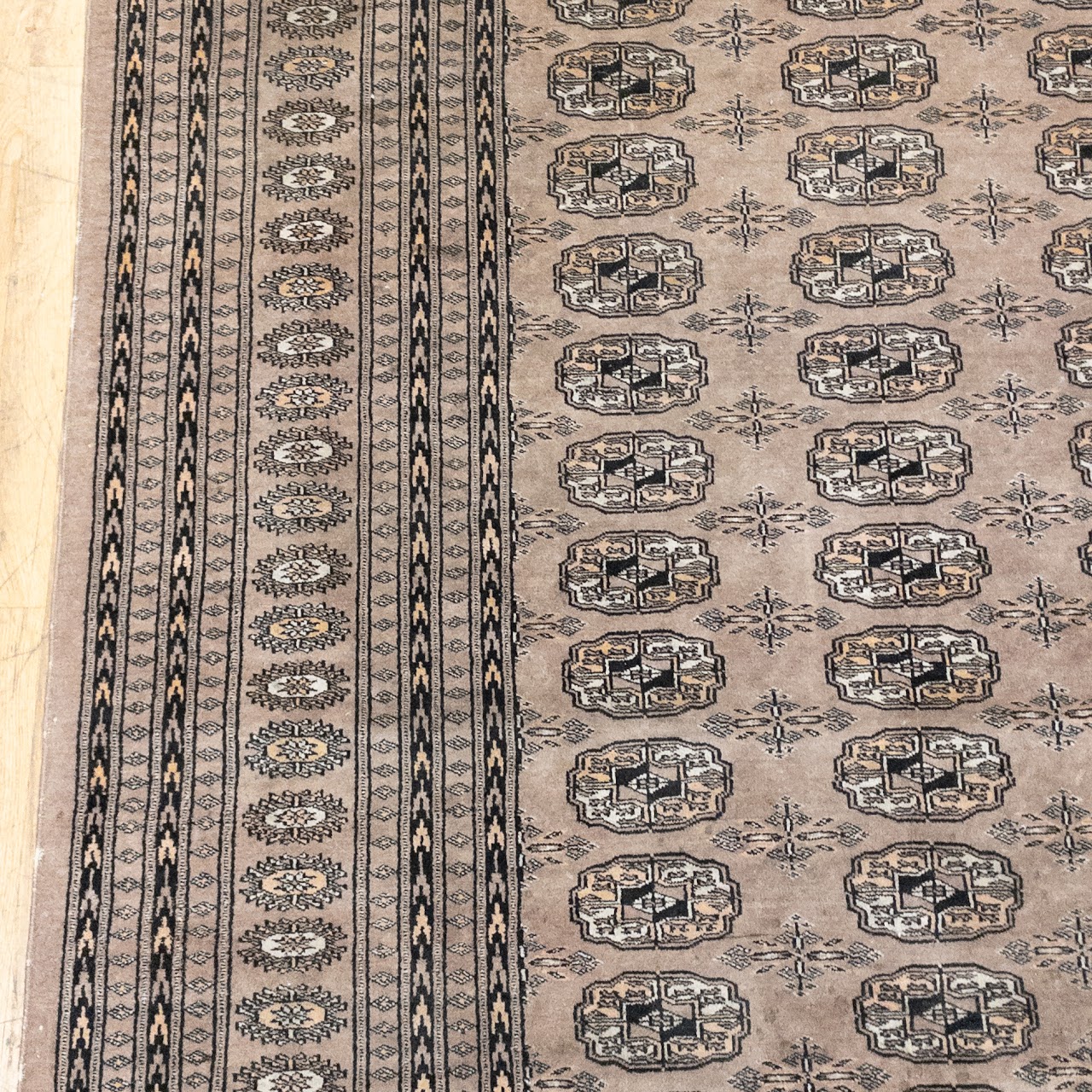 Silk Medallion Area Rug