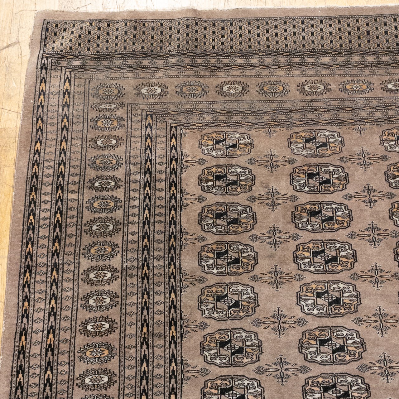 Silk Medallion Area Rug