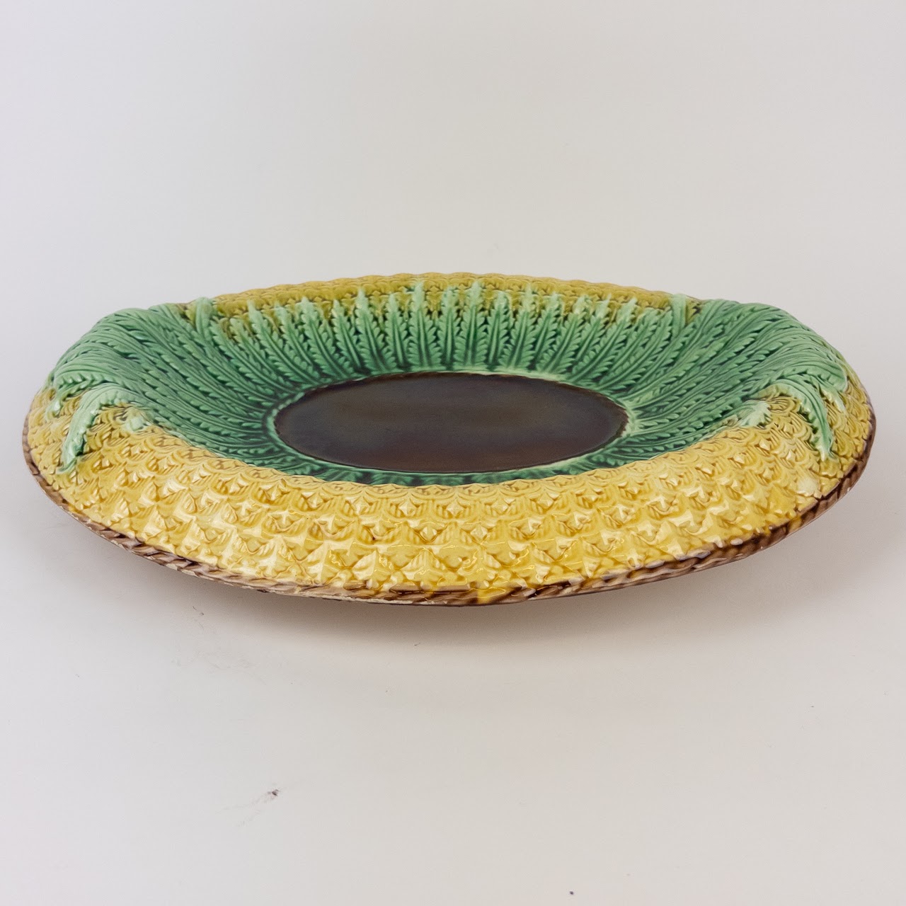 Majolica Oval Pineapple Pattern Low Dish