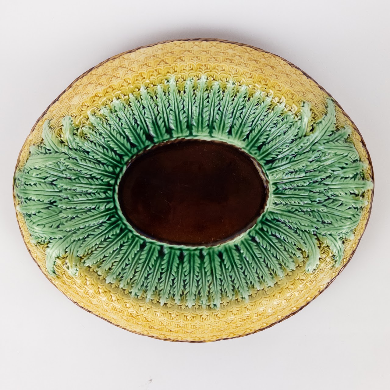 Majolica Oval Pineapple Pattern Low Dish