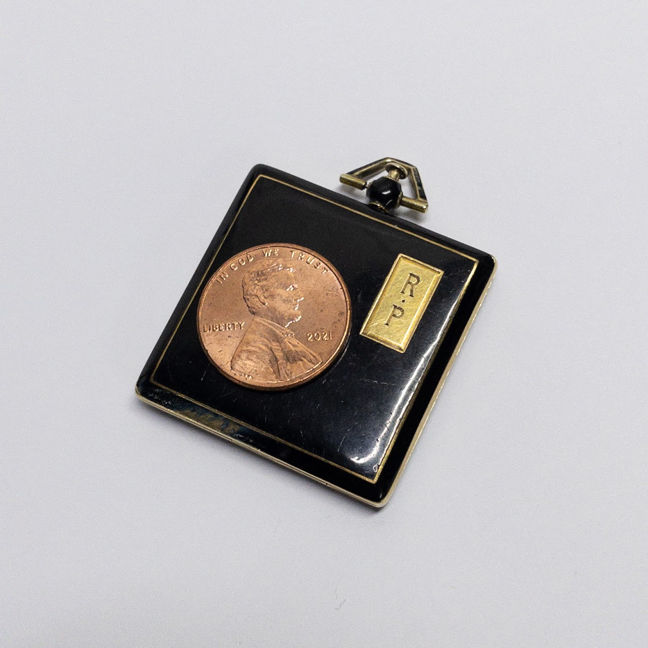 14K Gold & Enamel Vintage Photo Frame Pendant