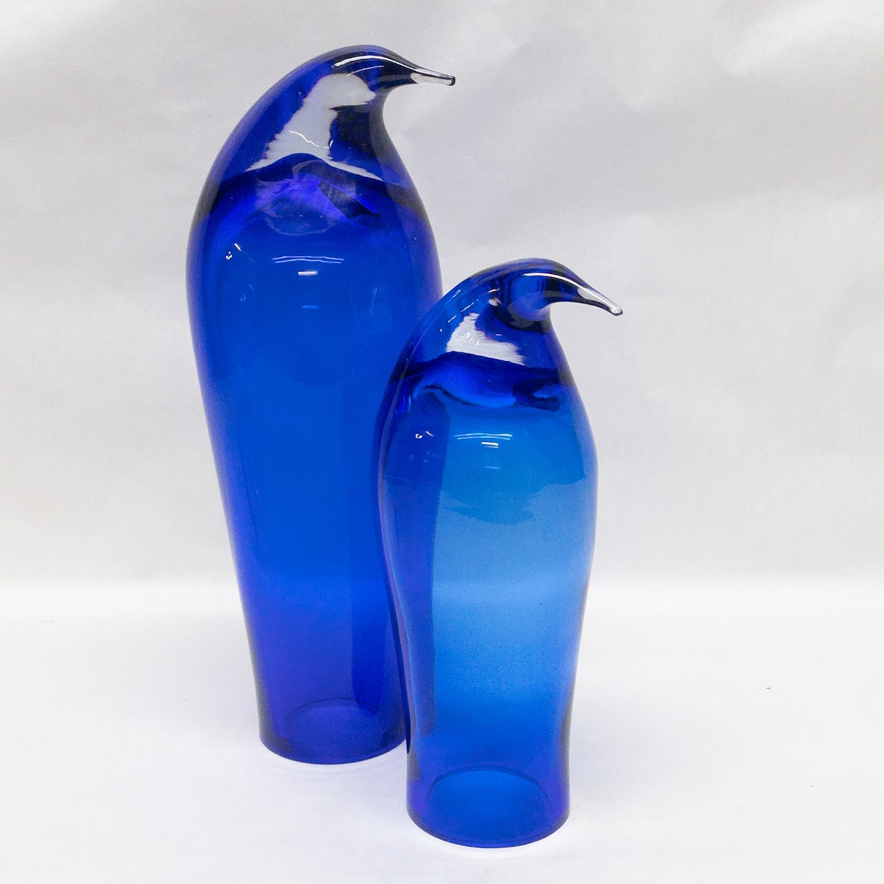 Vintage Art Glass Penguin Pair