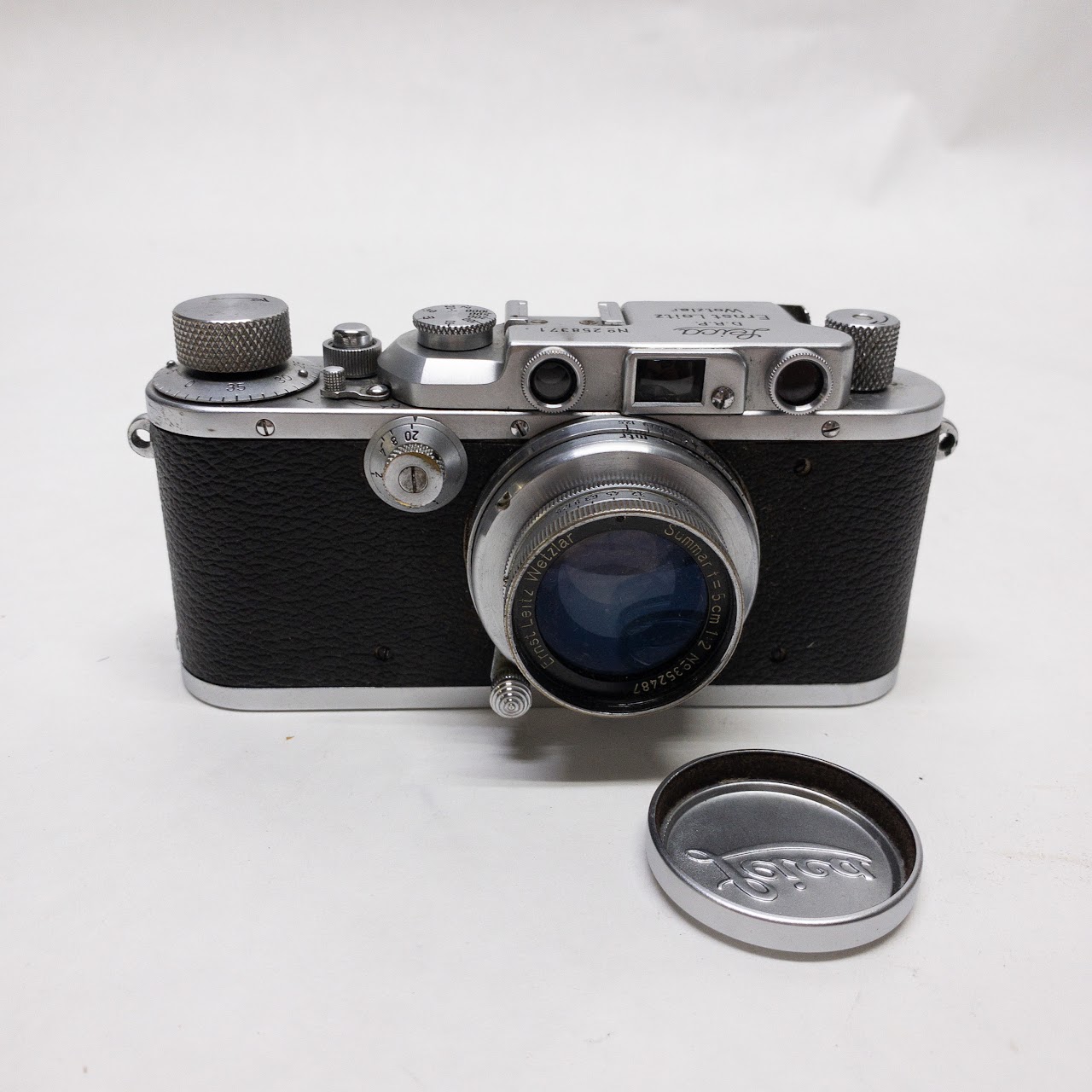 Leica DRP No. 258371 Camera with  Leather Case, 5cm Summar Lense & Yellow Filter