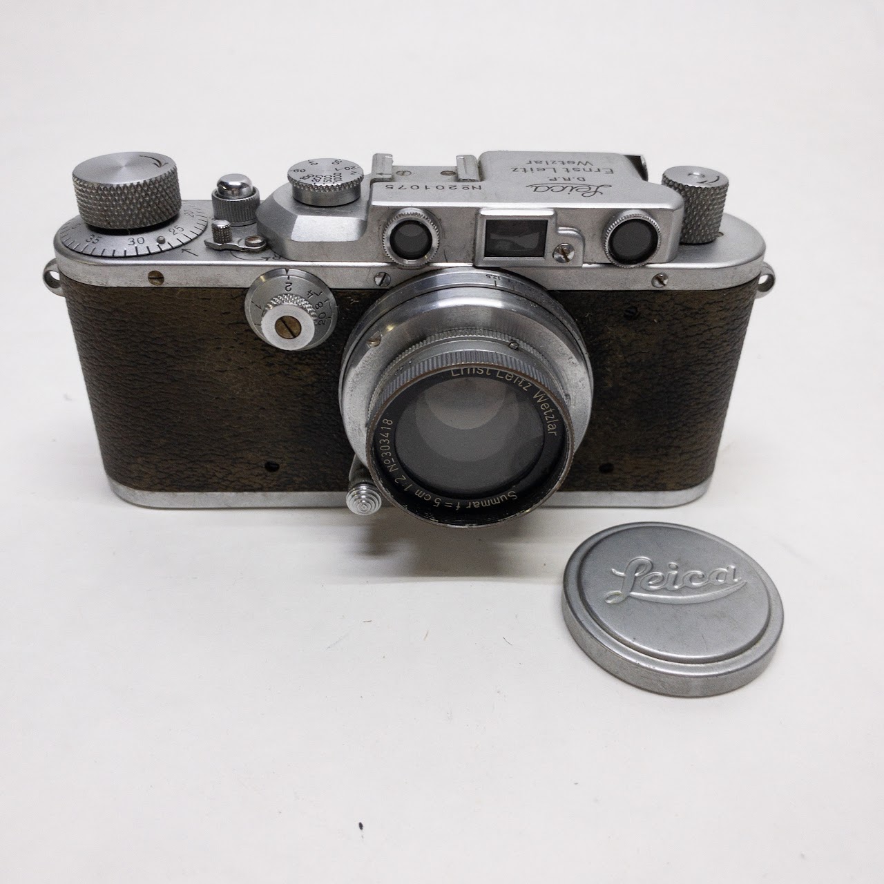 Leica DRP No. 201075 Camera with 5cm Summar Lense