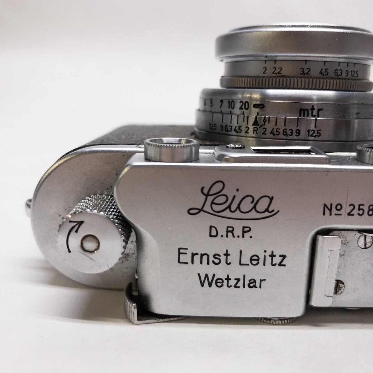 Leica DRP No. 258371 Camera with  Leather Case, 5cm Summar Lense & Yellow Filter