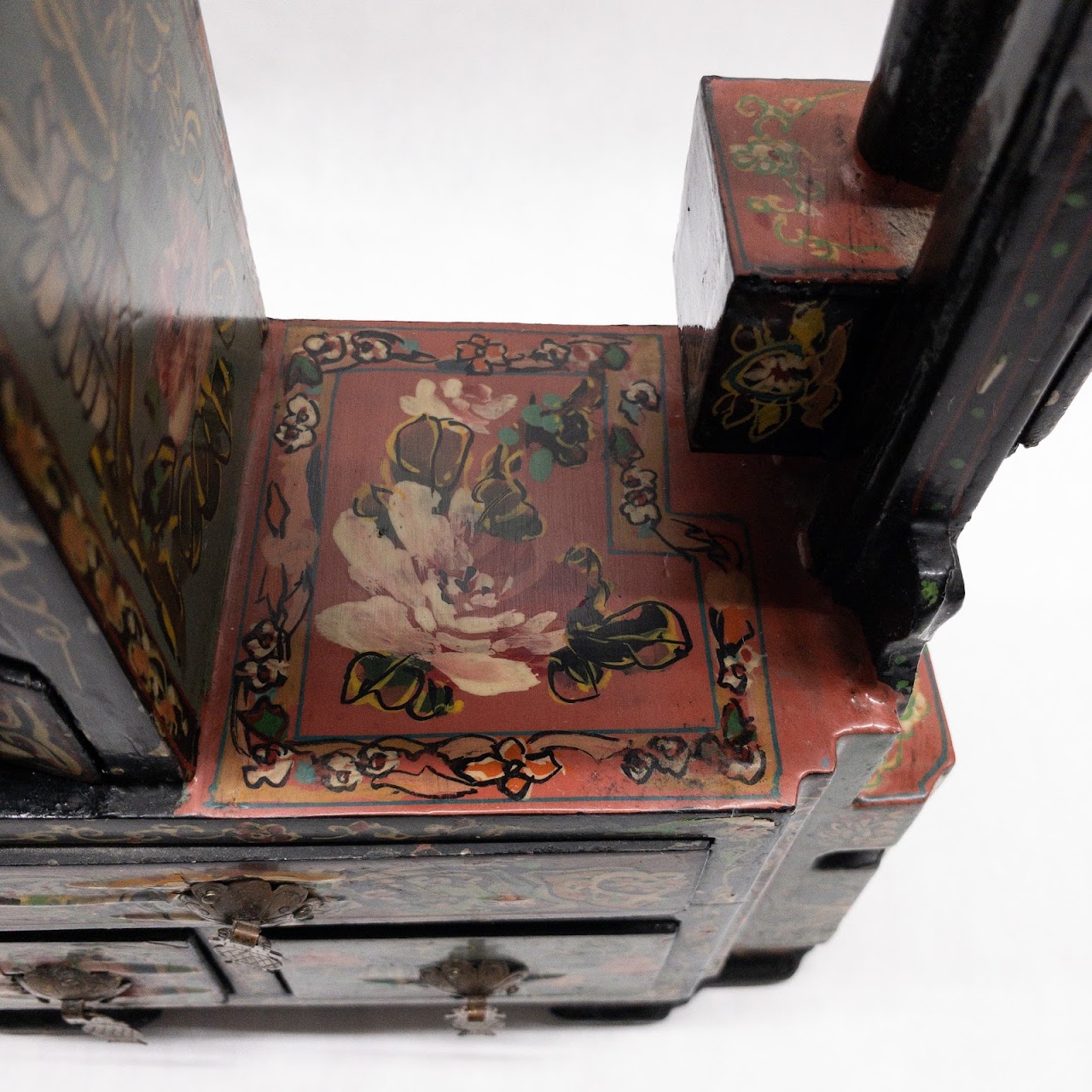 Chinese Lacquered Tabletop Chest