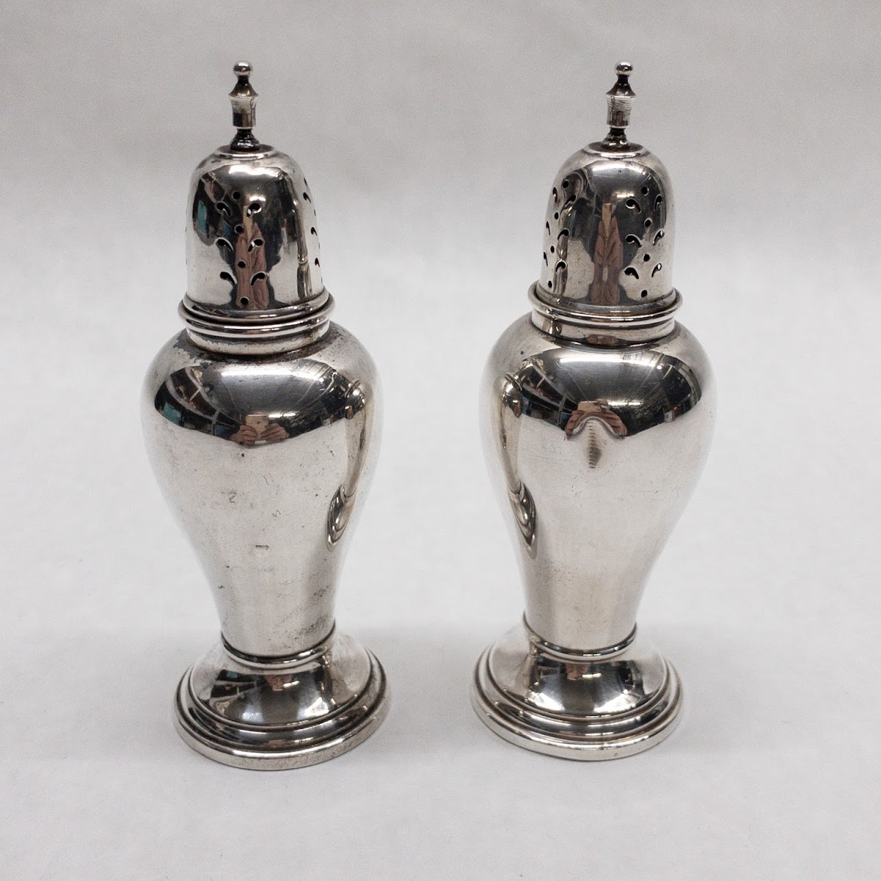 Sterling Silver Salt & Pepper Shaker Pair