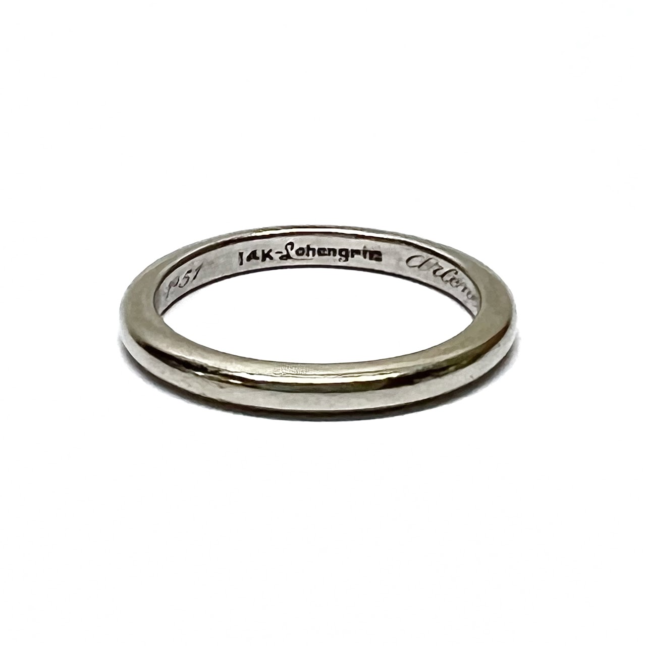 14K White Gold Engraved Band