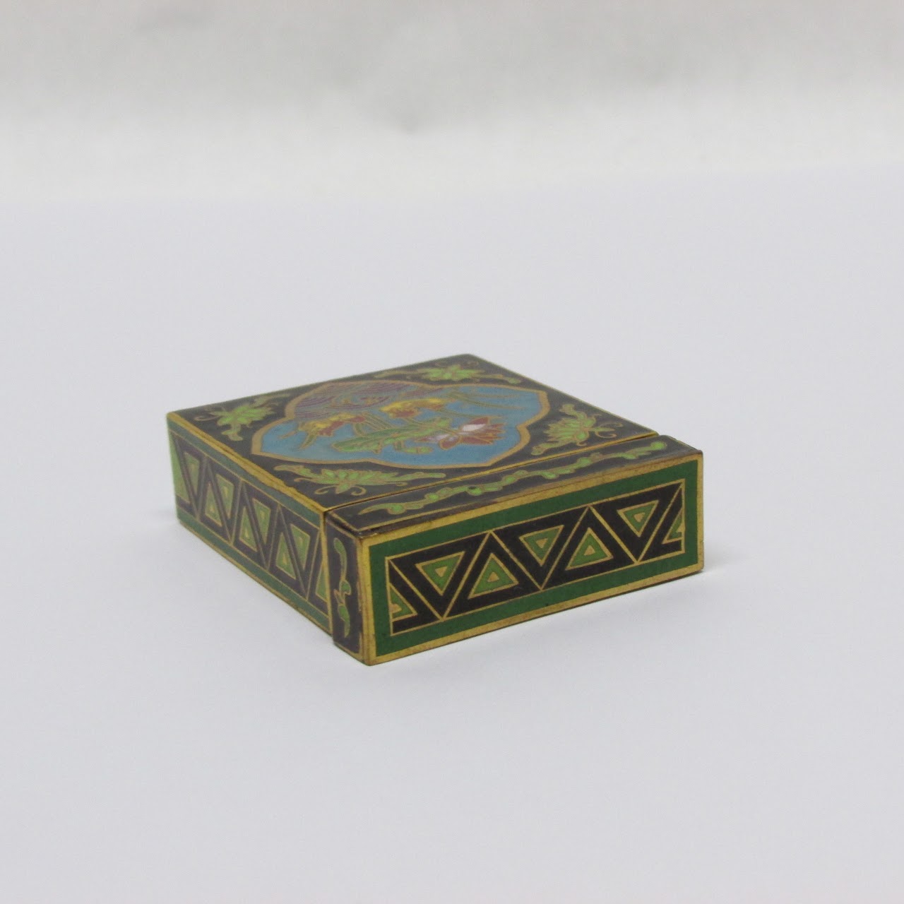 Cloisonné Water Lily Pill Box