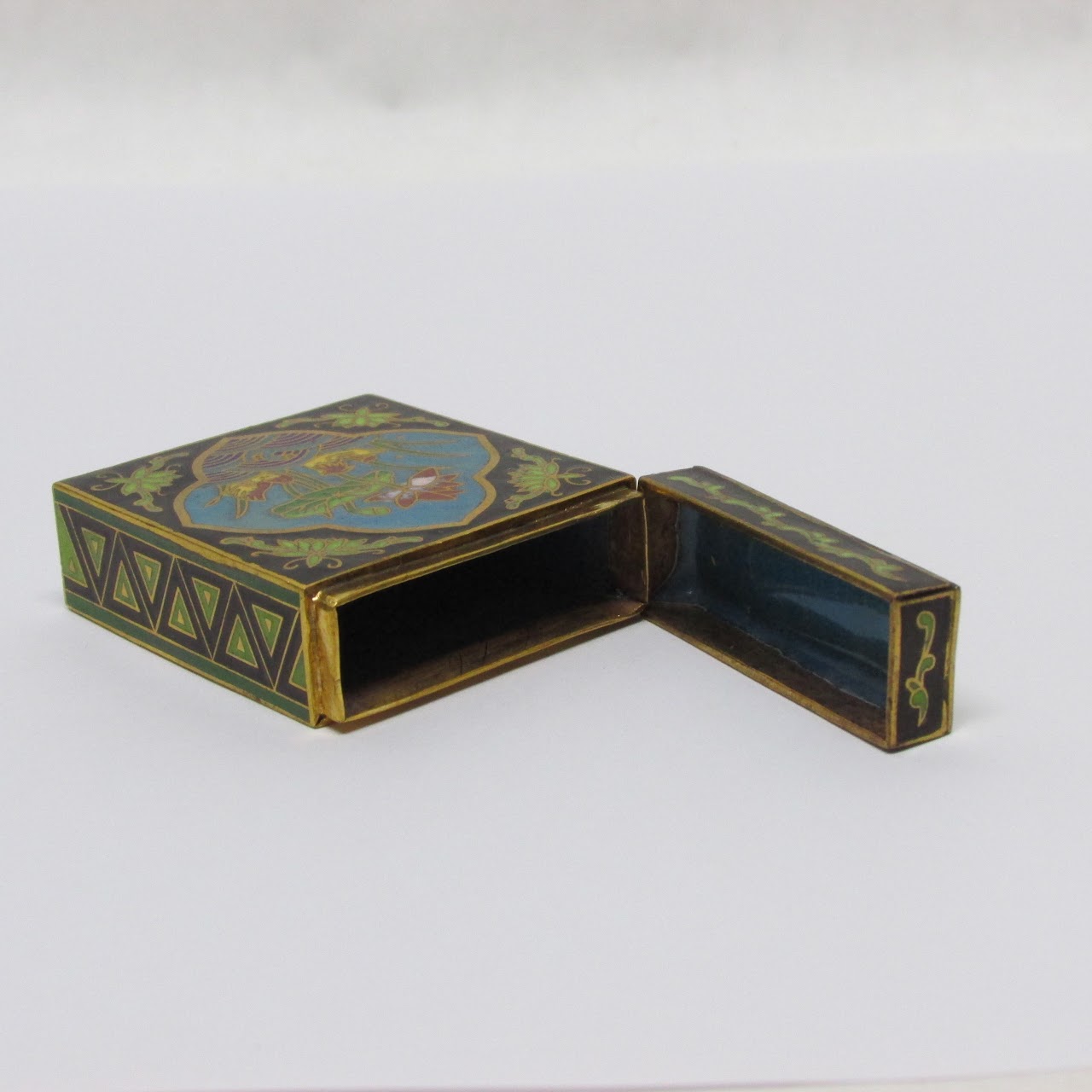 Cloisonné Water Lily Pill Box