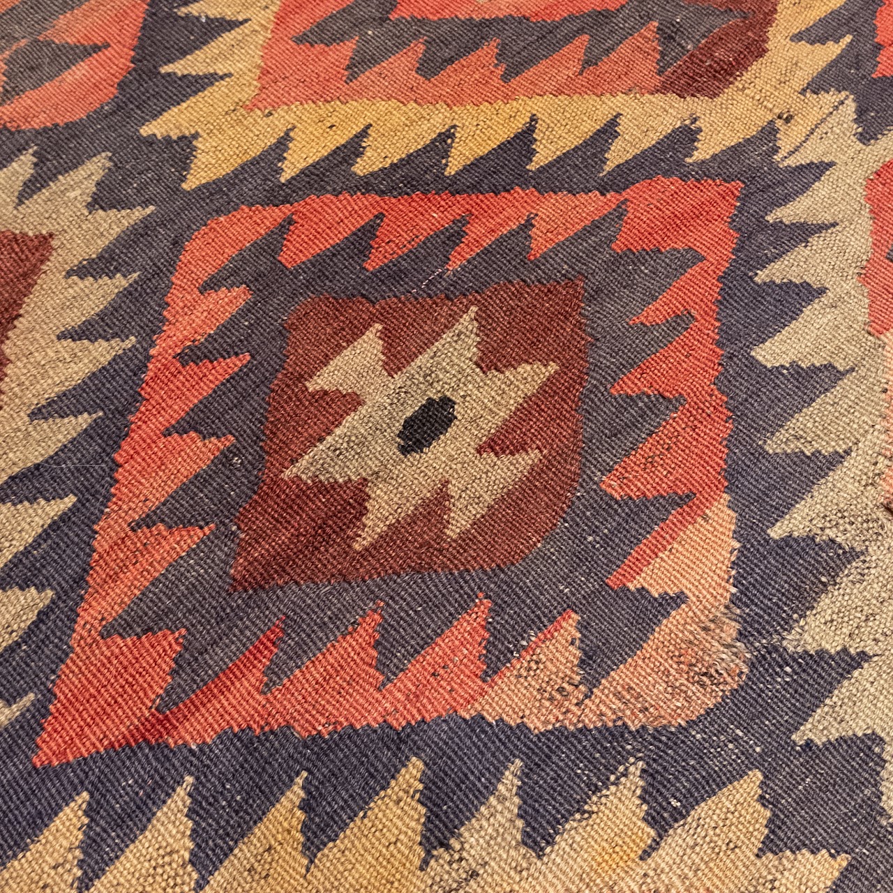 Geometric Wool Flatweave Rug