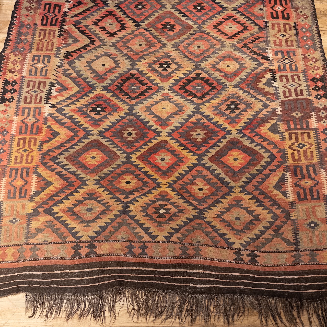 Geometric Wool Flatweave Rug