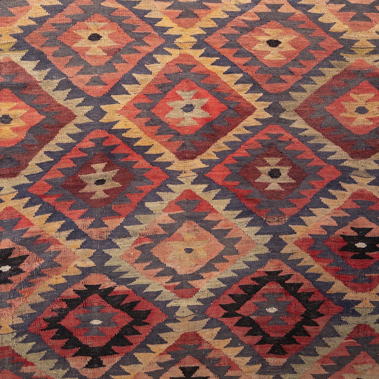 Geometric Wool Flatweave Rug