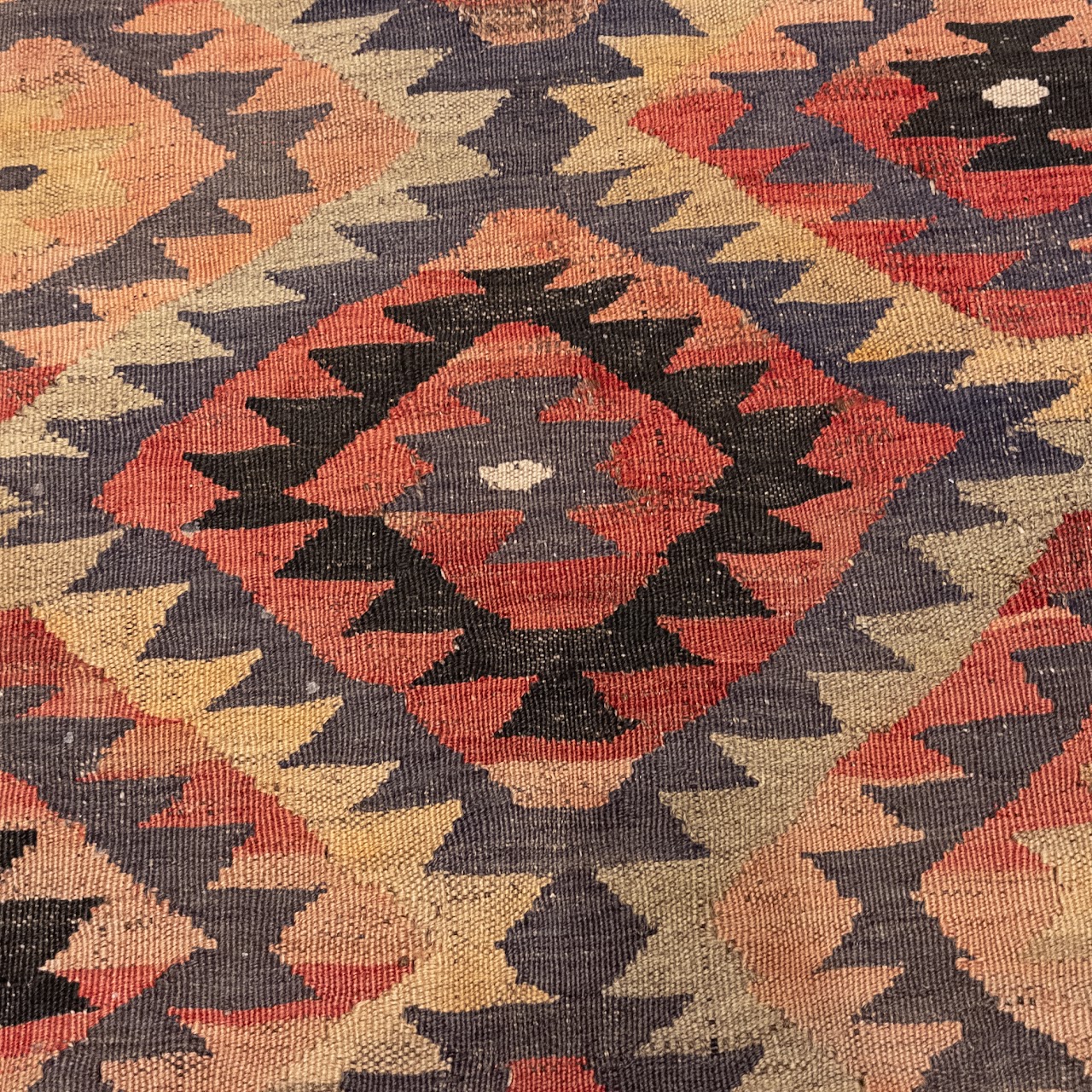 Geometric Wool Flatweave Rug