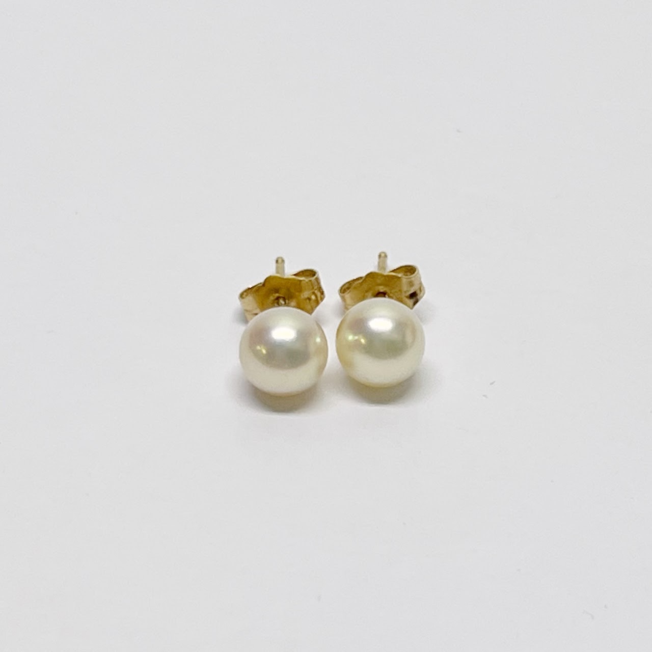 Pearl and 14K Gold Stud Earrings