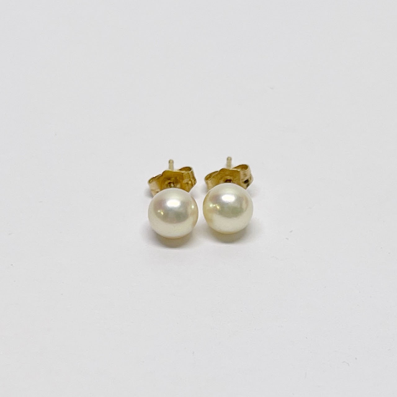 Pearl and 14K Gold Stud Earrings