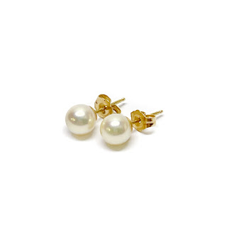 Pearl and 14K Gold Stud Earrings