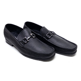 Salvatore Ferragamo Grandioso Gancini Bit Loafers