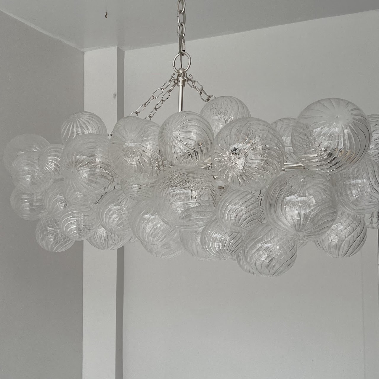 Visual Comfort + Julia Neill Talia Medium Linear Chandelier