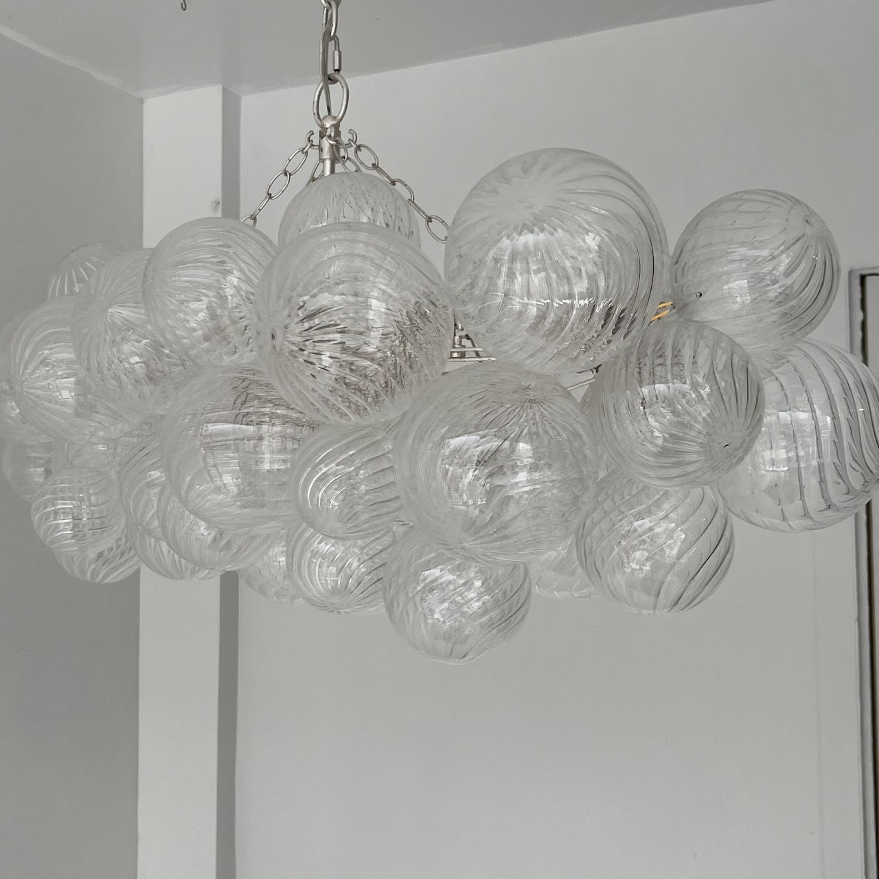 Visual Comfort + Julia Neill Talia Medium Linear Chandelier