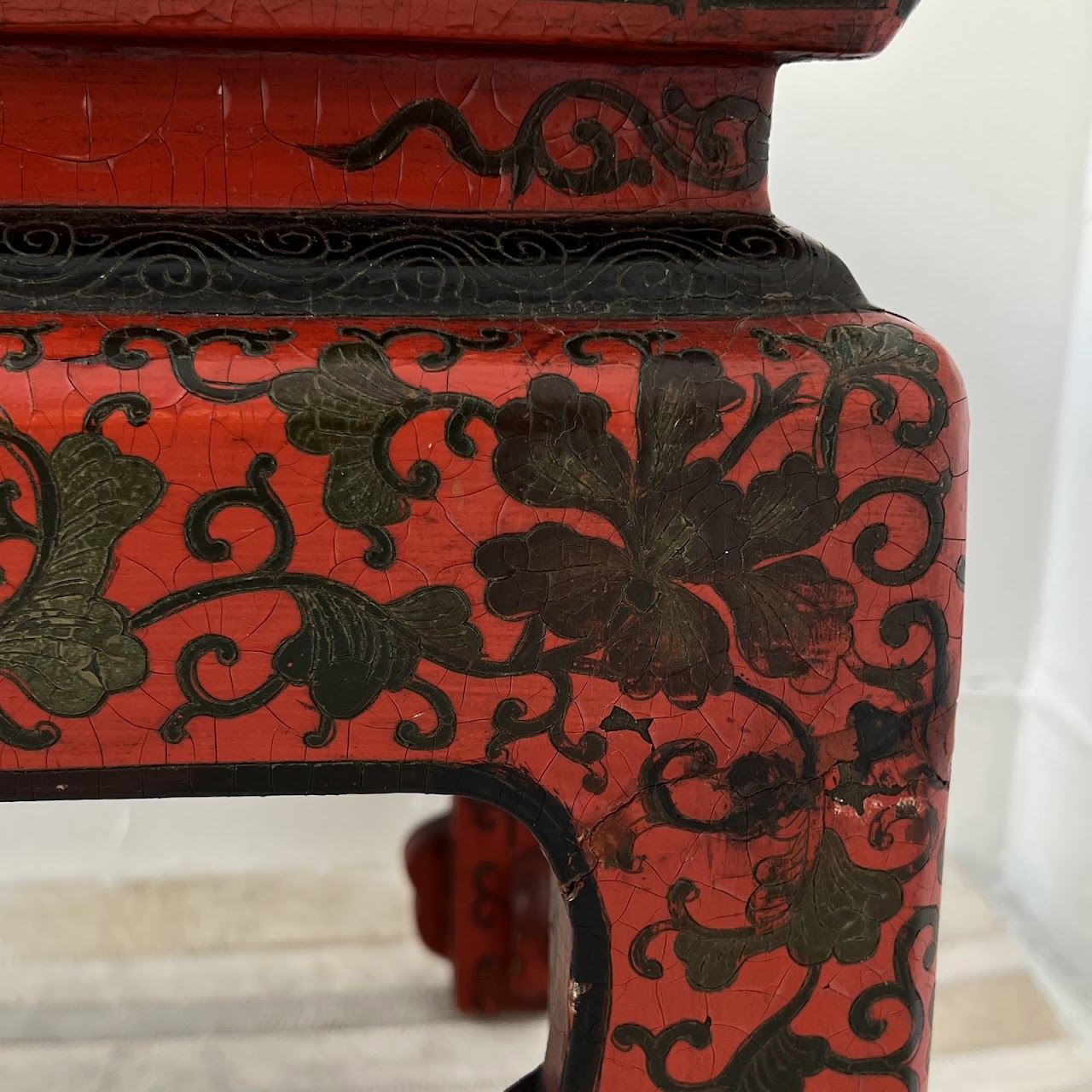 Chinoiserie Lacquered and Hand Painted Vintage Coffee Table