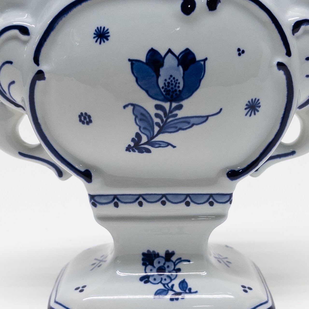 Royal Delft Tulipiere