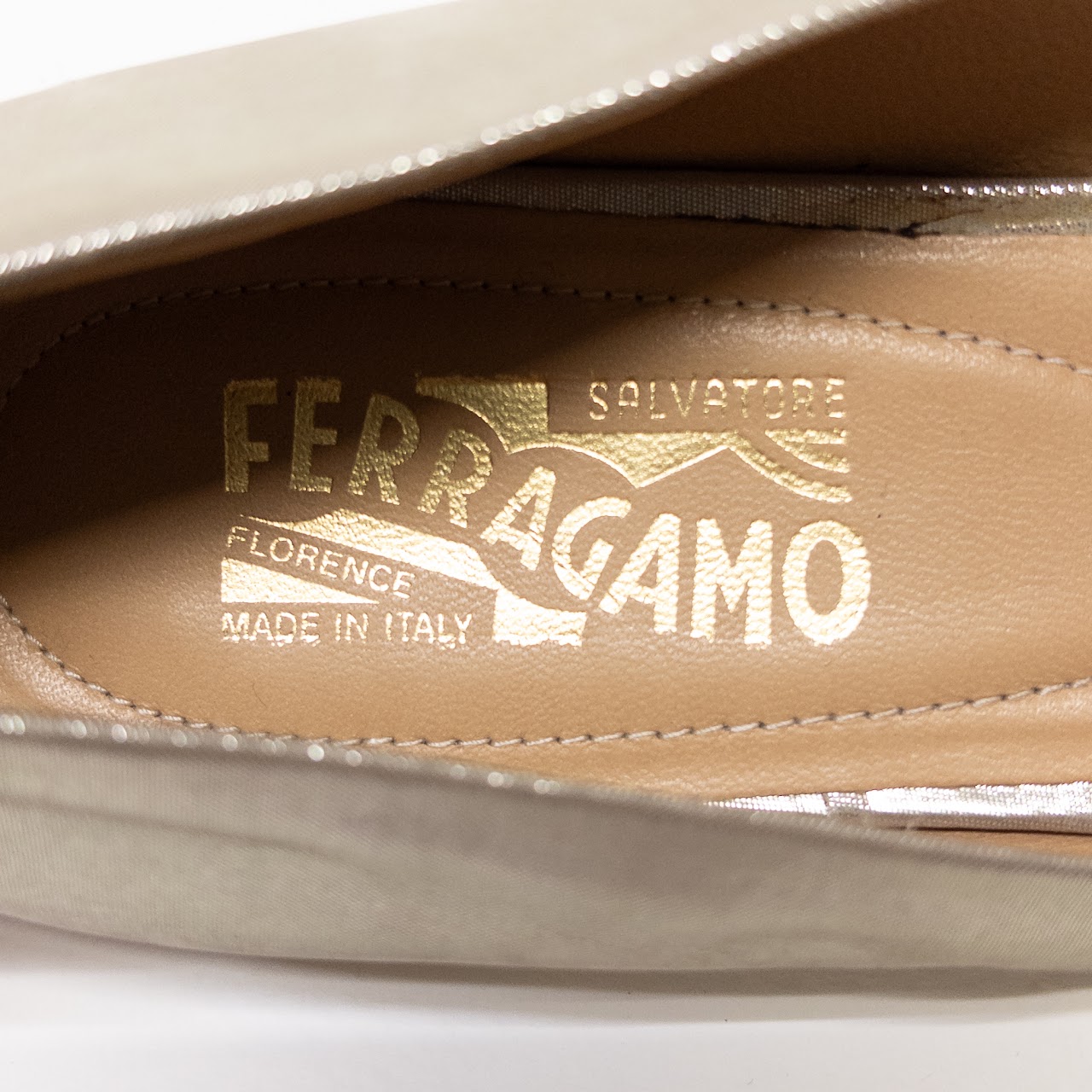 Salvatore Ferragamo Varina Light Silver-Gray Lame Flats