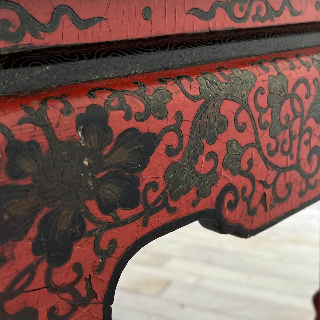 Chinoiserie Lacquered and Hand Painted Vintage Coffee Table