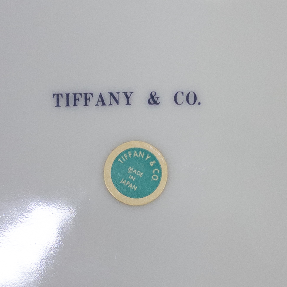 Tiffany & Co. Floral Lidded Porcelain Dresser Box