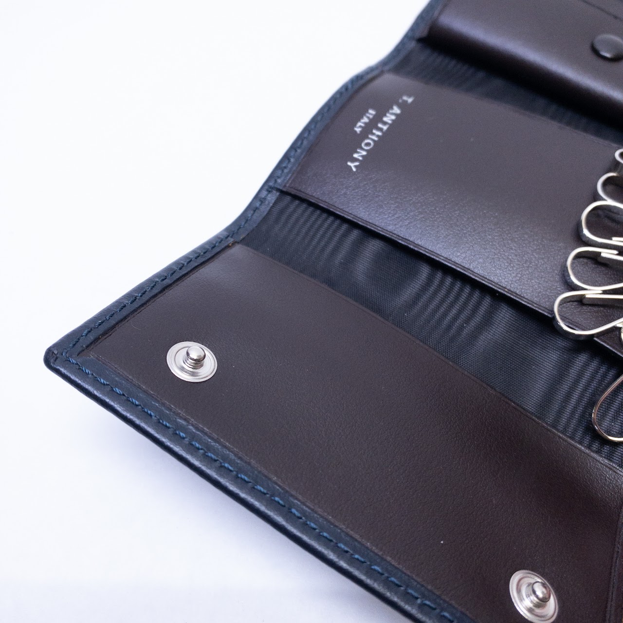T. Anthony Tri-Fold Leather Key Case