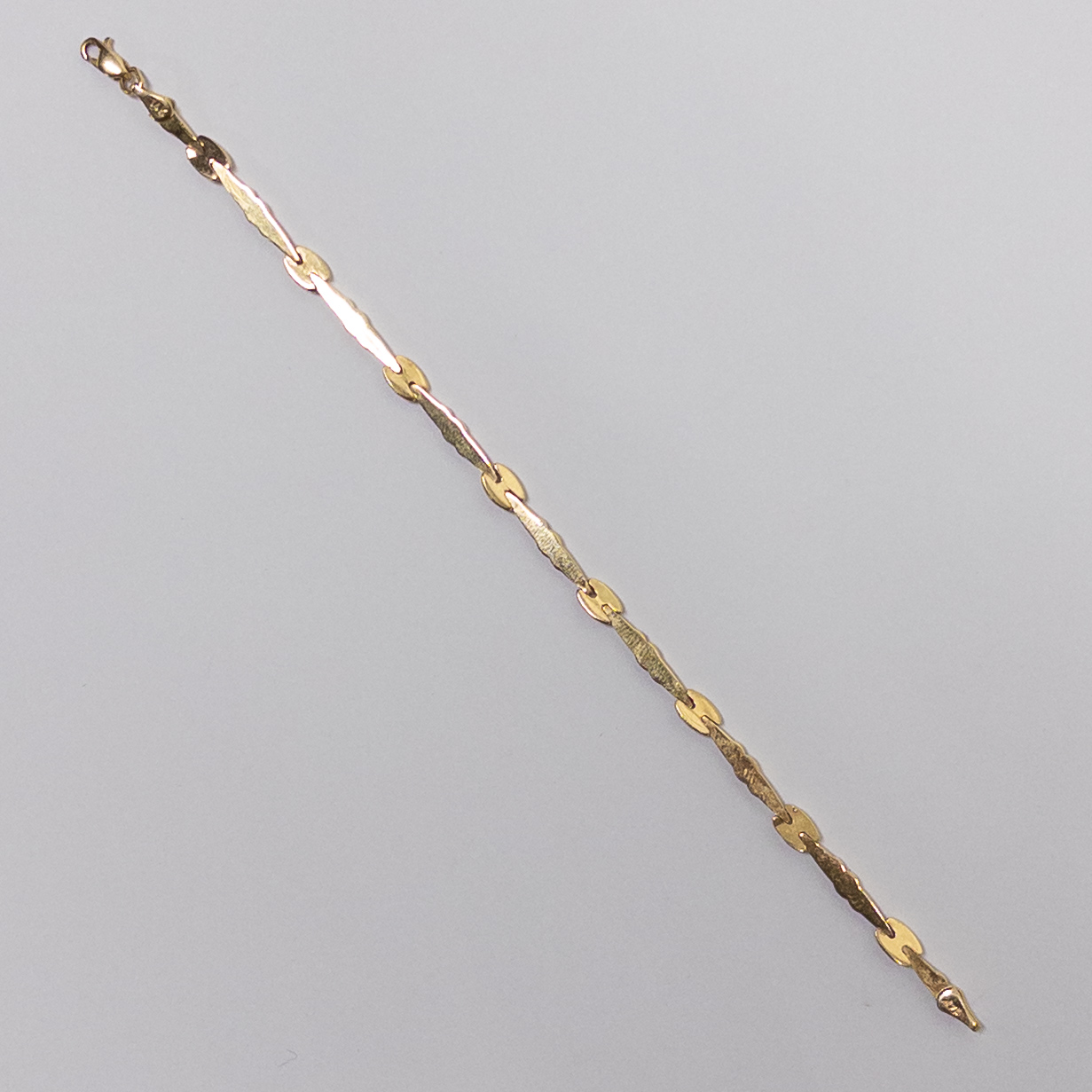 14K Gold Cast Link Bracelet