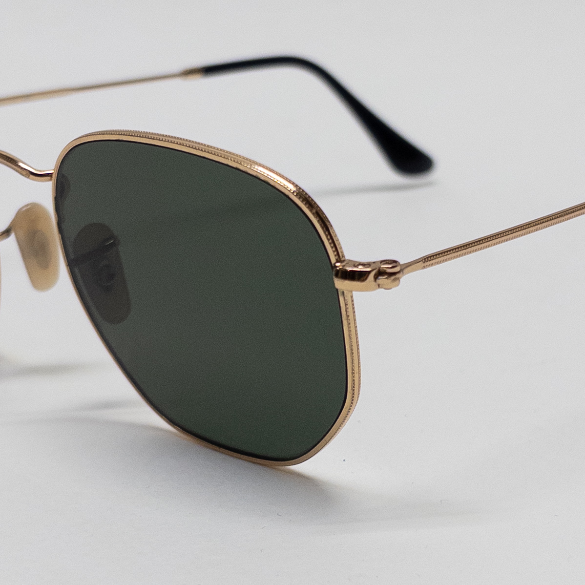 Ray-Ban Hexagonal Flat Glass Lens Sunglasses