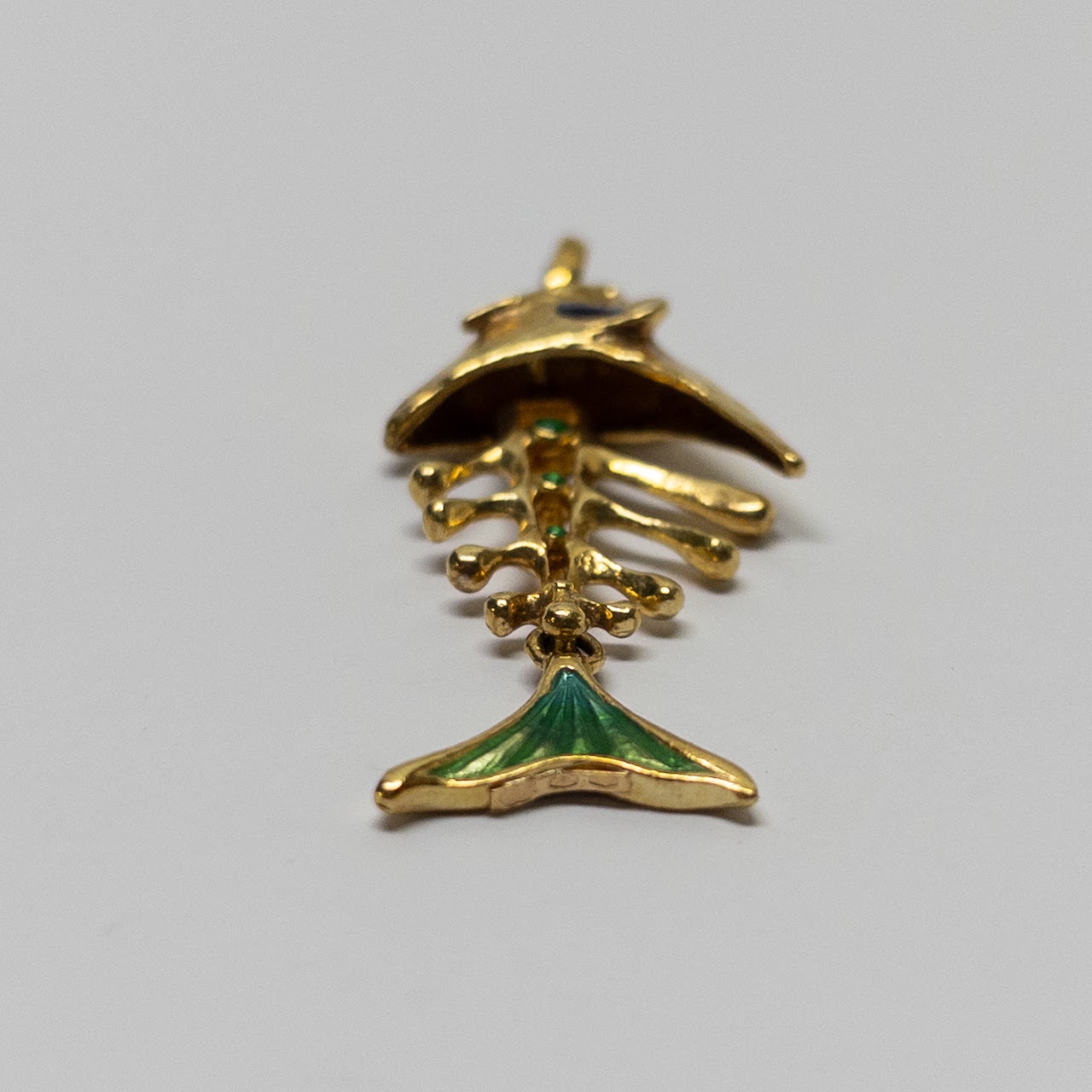 18K Gold and Enamel Indaerre Italian Fishbone Pendant