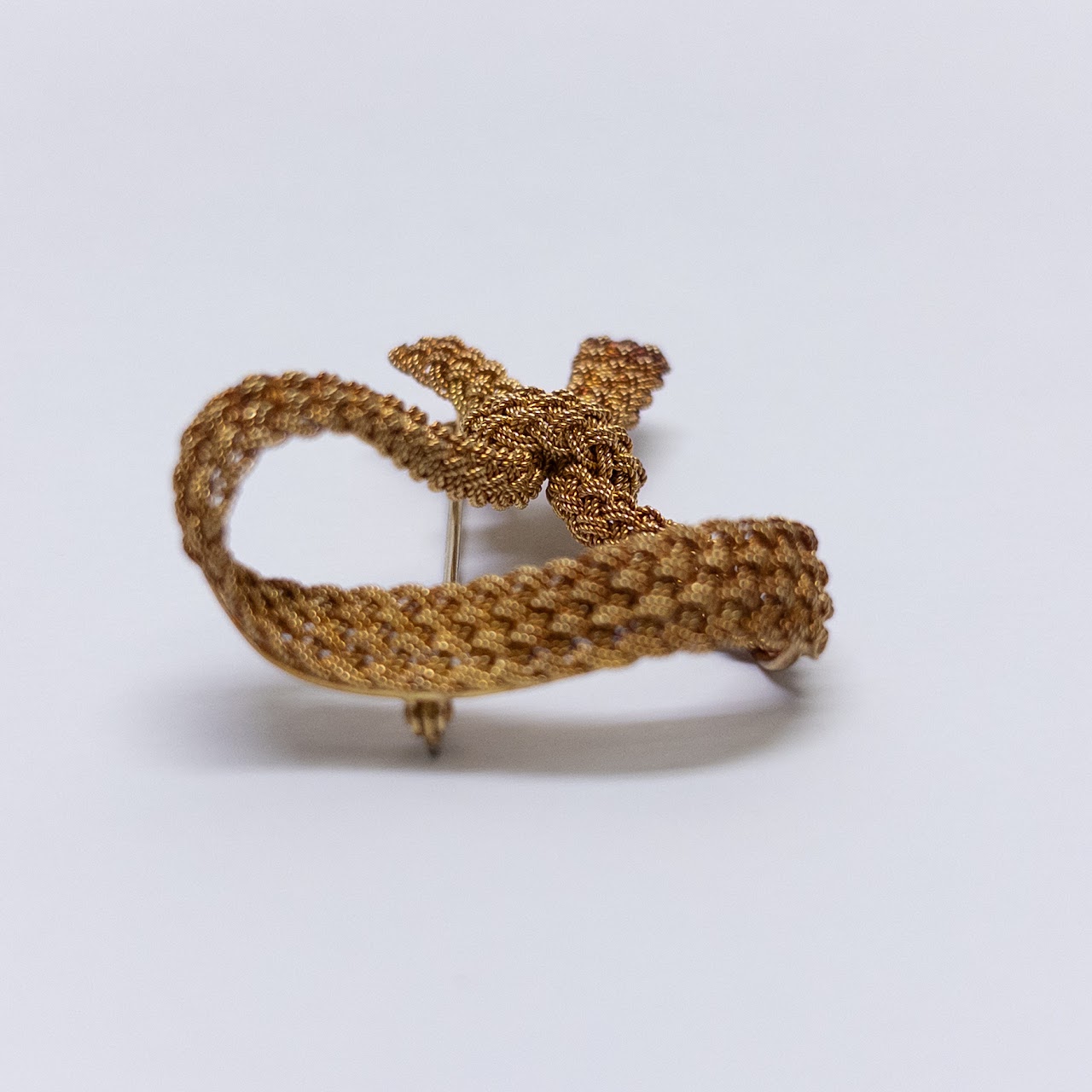 18K Gold Woven Abstract Brooch