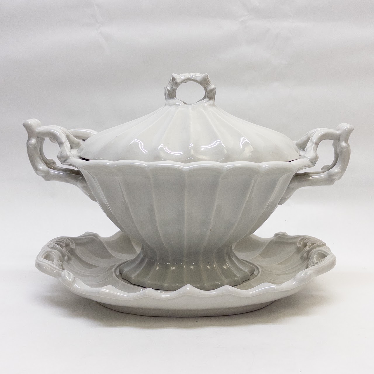 Red Cliff Ironstone Victorian Soup Tureen Set