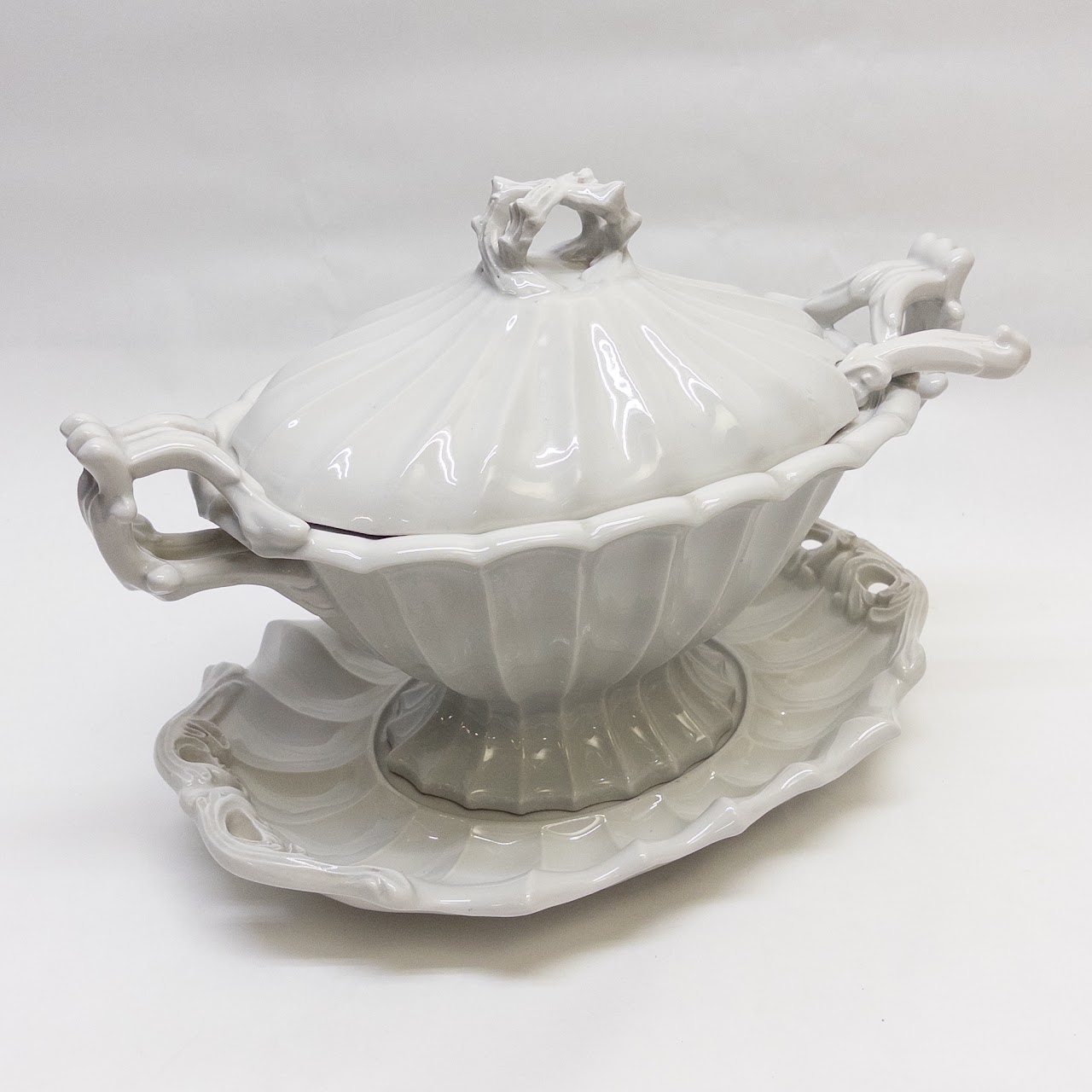 Red Cliff Ironstone Victorian Soup Tureen Set