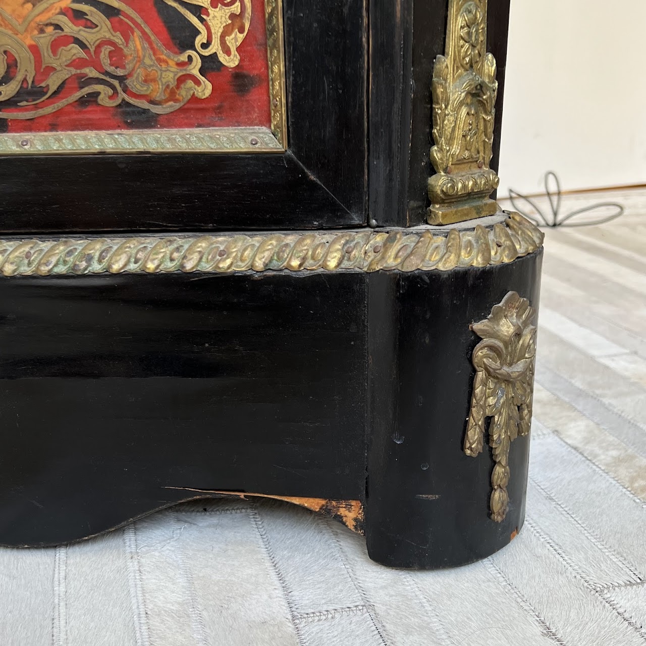 Early 20th C. French Chinoiserie Ormolu Mounted Brass Inlaid Lacquered Display Cabinet