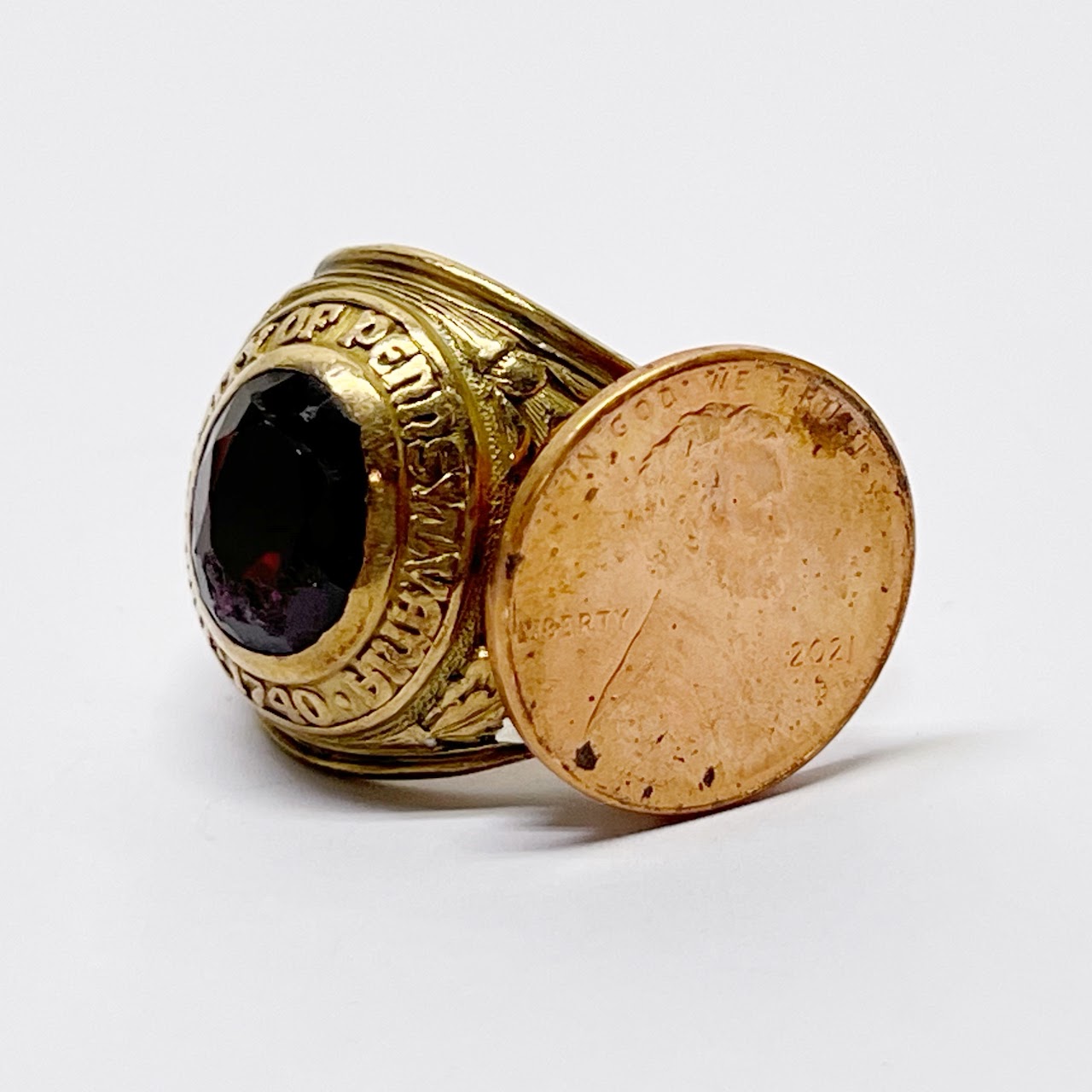 10K Gold and Garnet University of Pennsylvania Class Ring