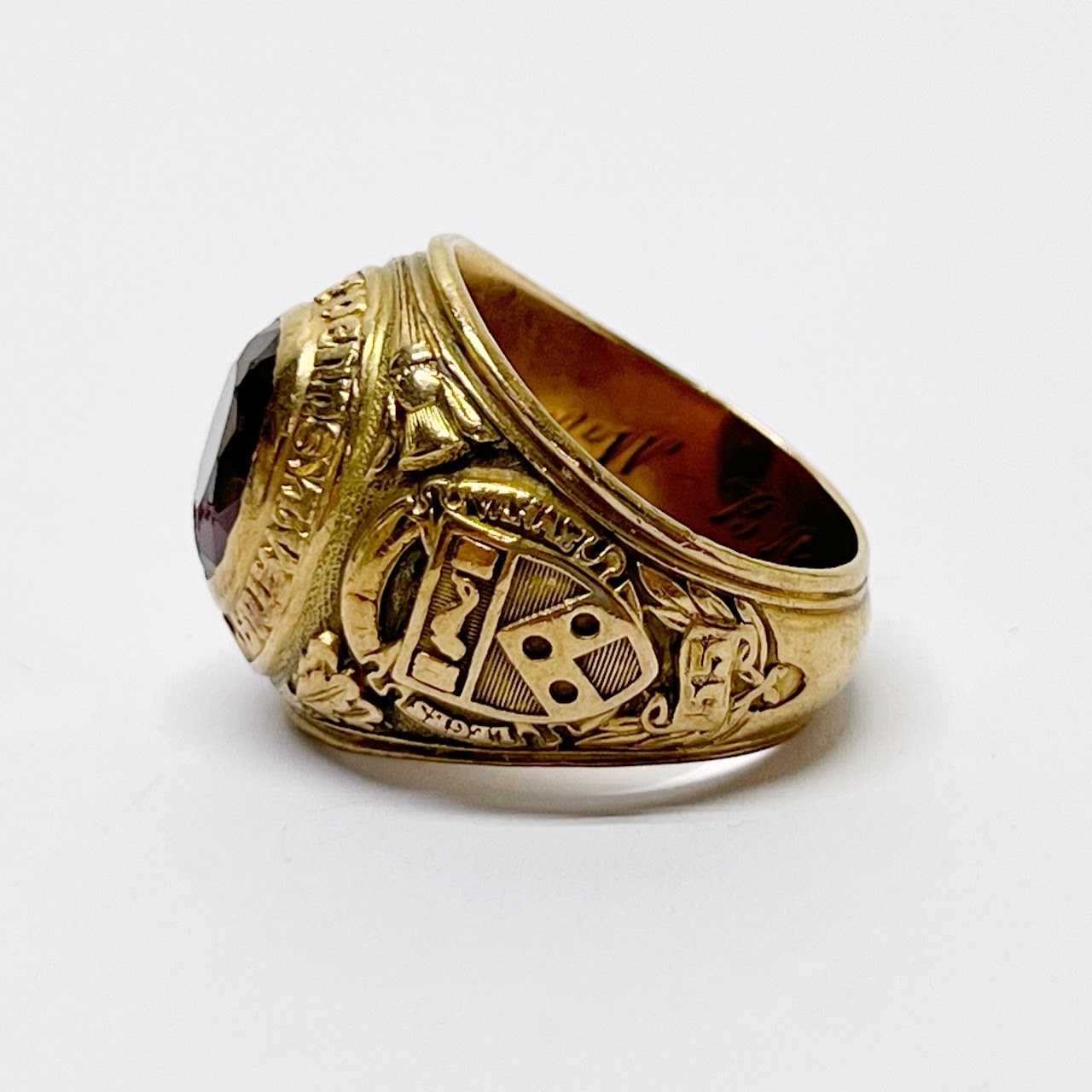 10K Gold and Garnet University of Pennsylvania Class Ring