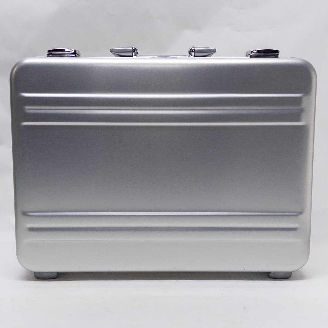 Elite by Zero Classic Aluminum Briefcase