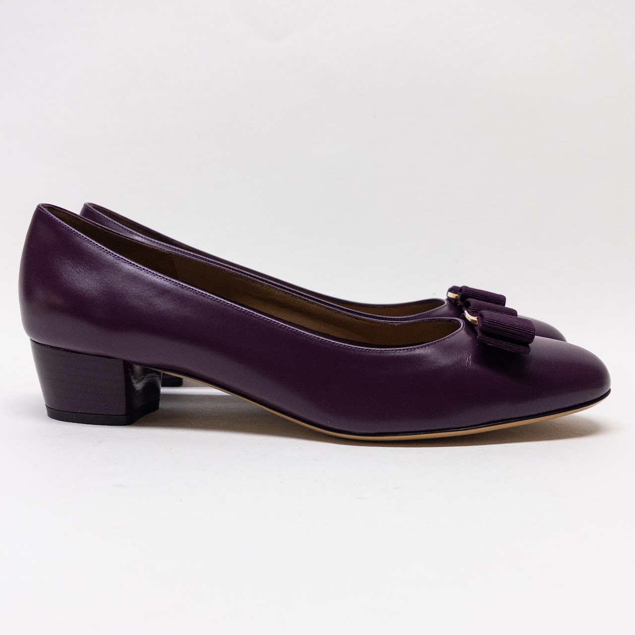 Salvatore Ferragamo New Vara Purple Low Pumps