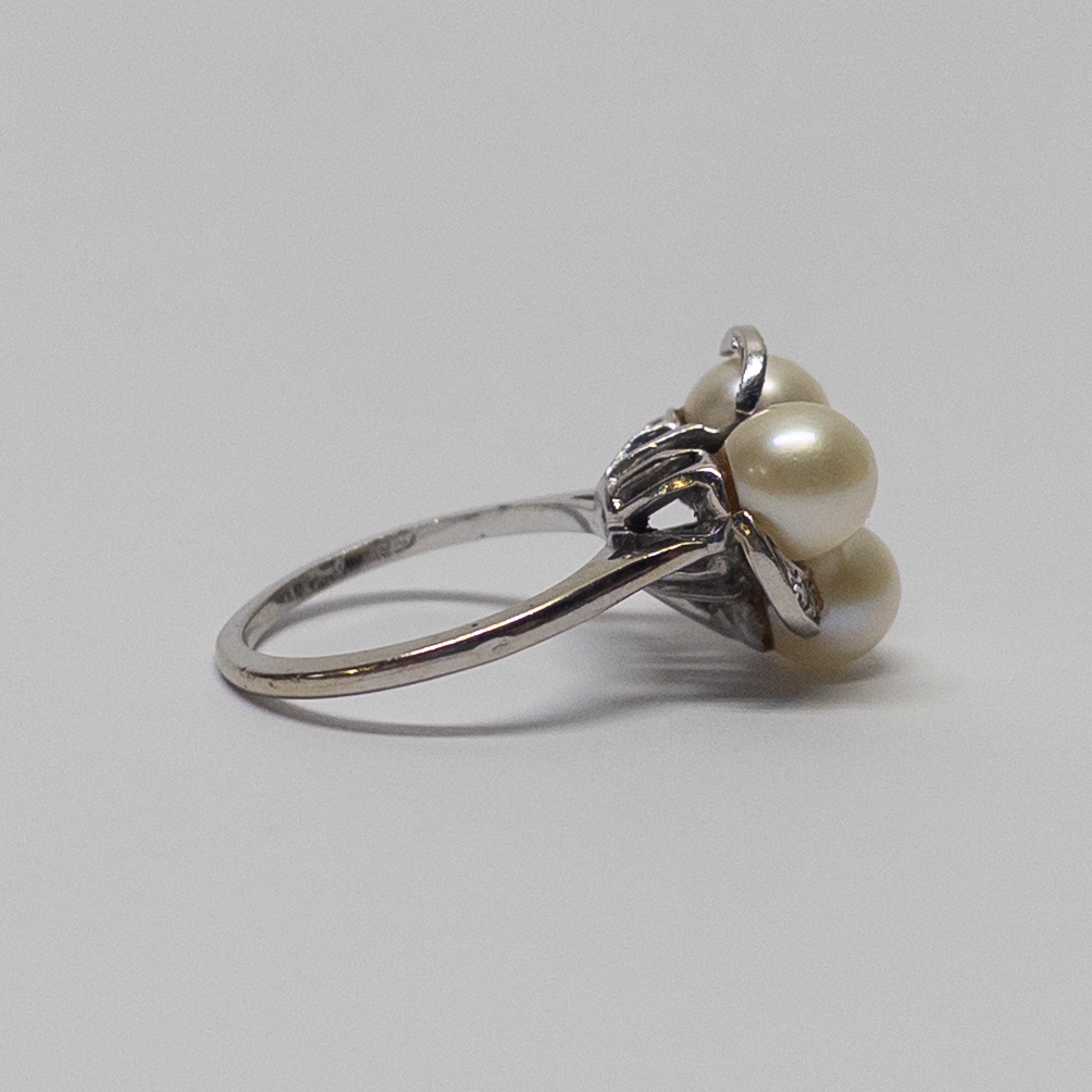 14K White Gold, Pearl, and White Sapphire Ring