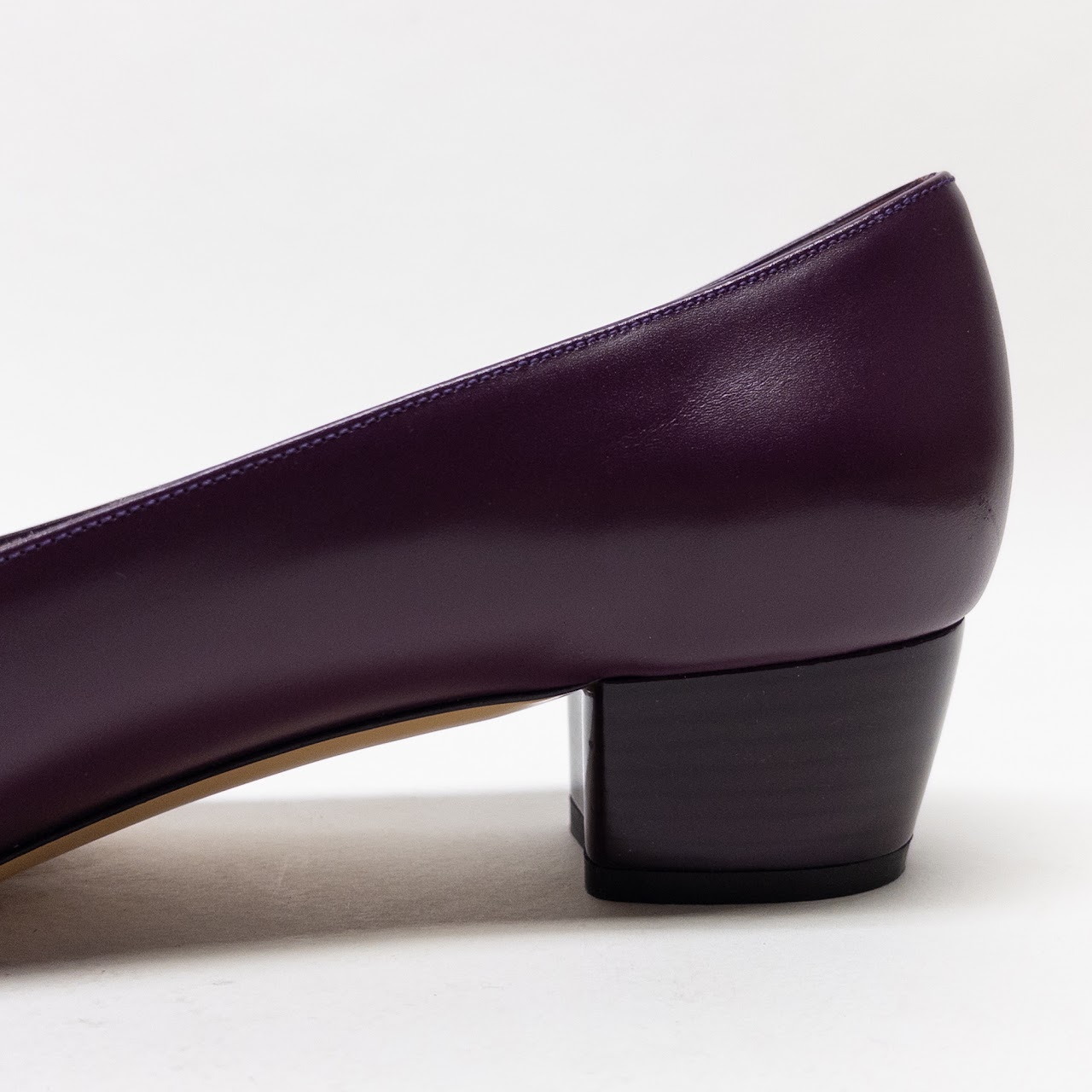 Salvatore Ferragamo New Vara Purple Low Pumps