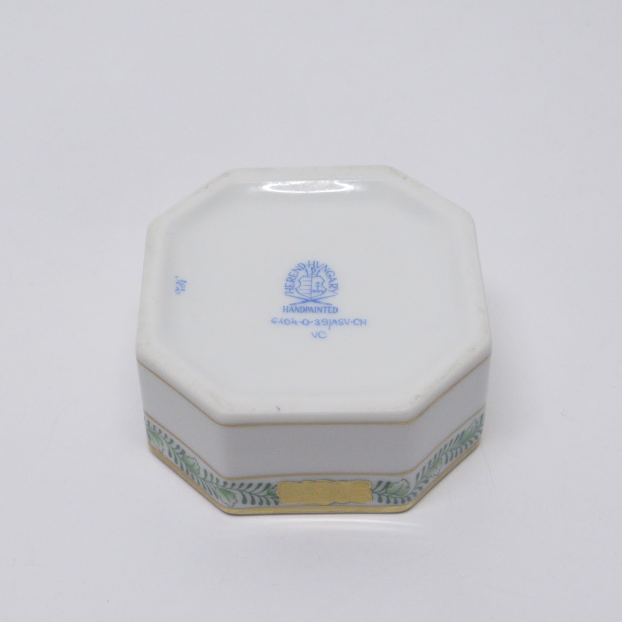 Herend Porcelain Frog Lidded Box