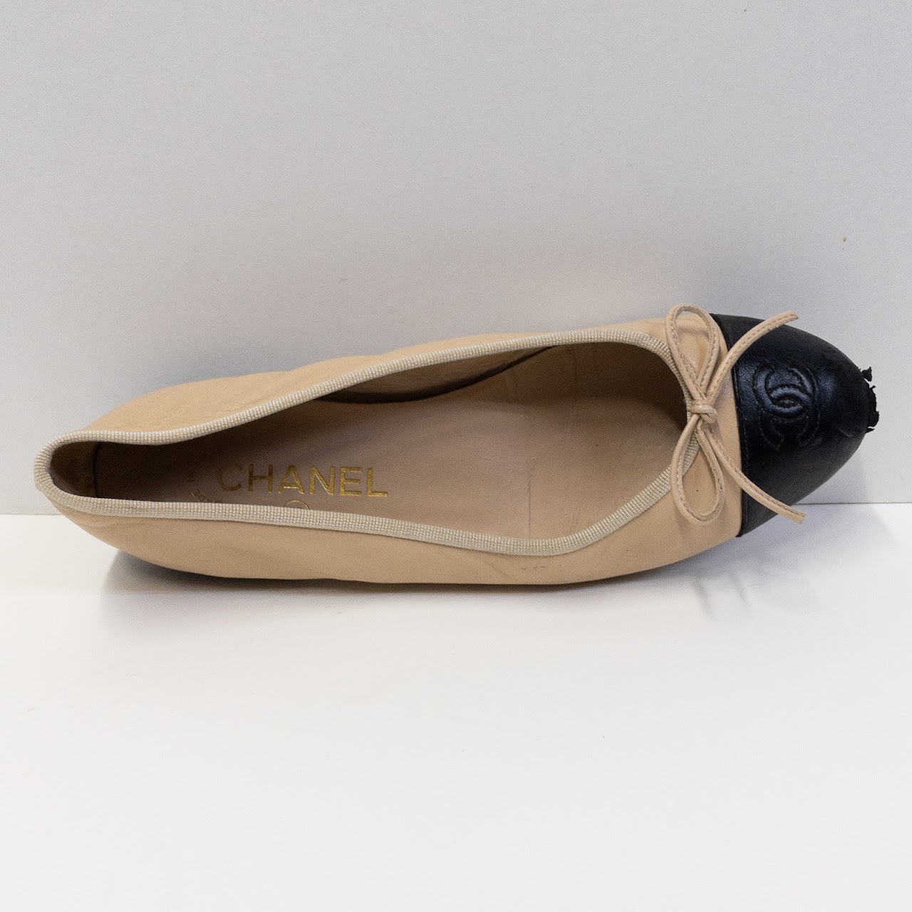 Chanel Smooth Leather Ballet Flats