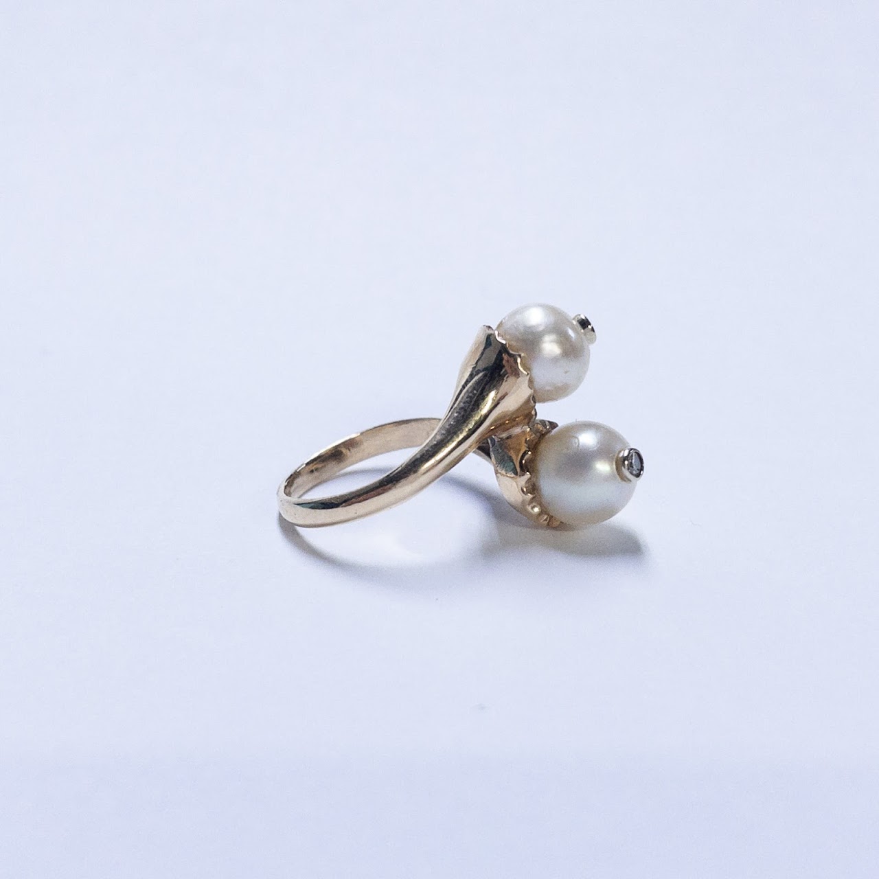 14K Gold  Pearl &  Diamond Ring